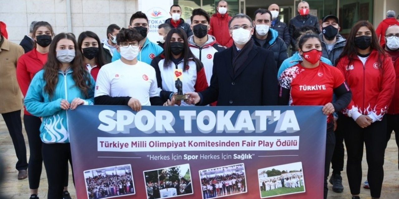Vali Balcı’ya Türkiye Fair Play Şeref Diploması Ödülü