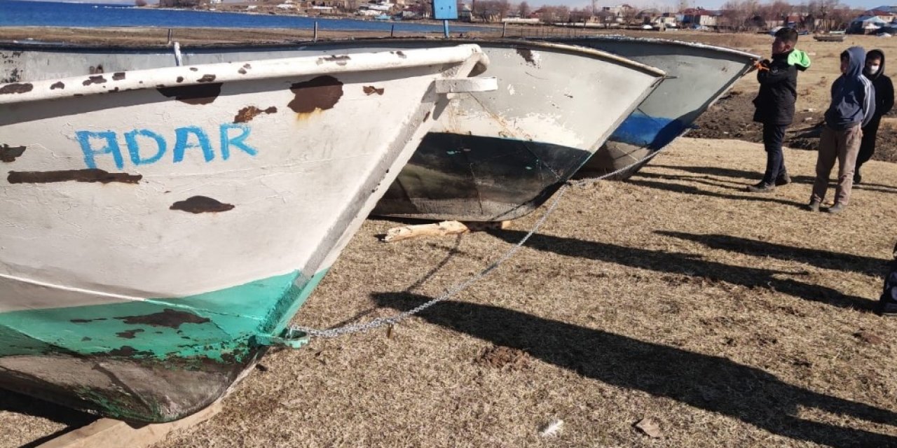 Nazik Gölü’nde Yasak Ava Geçit Yok