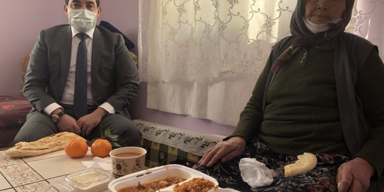 Soğuk Kış Günlerinde Yaşlılar Ve Yardıma Muhtaç Vatandaşlar Unutulmuyor