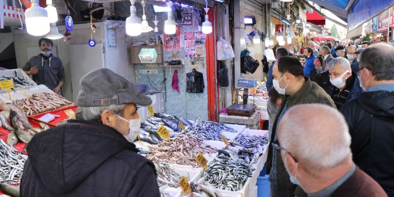 4 Günlük Yasak Öncesi Balıkçılara Yoğun İlgi