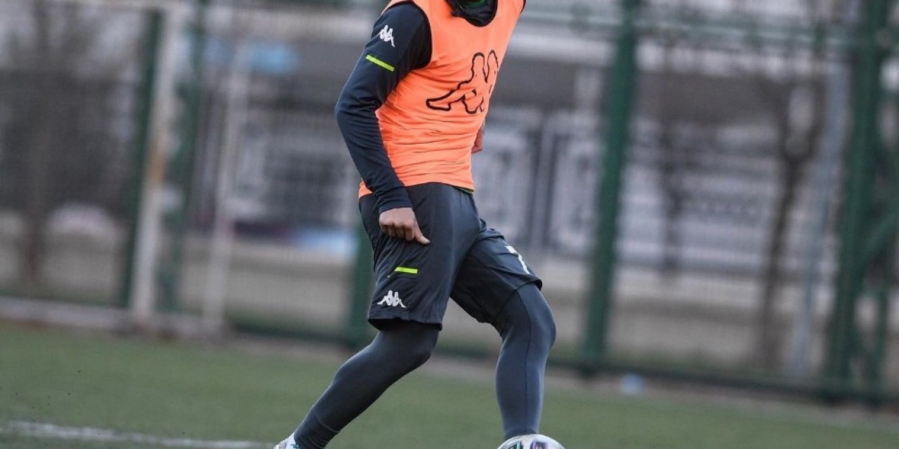 Bursaspor Sentetik Çimde Çalıştı