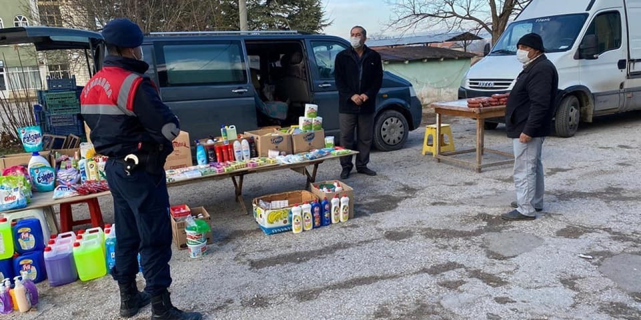 Çavdarhisar’da Jandarma Ve Polisten Korona Virüs Denetimi