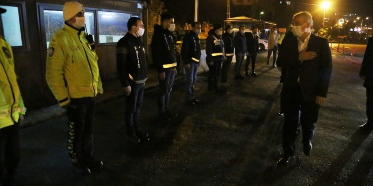 Rize Protokolünden Yıl Başı Gecesi Çalışanlara Ziyaret