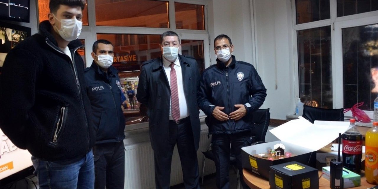 Polis Ve Sağlık Çalışanlarına Yeni Yıl Ziyaret