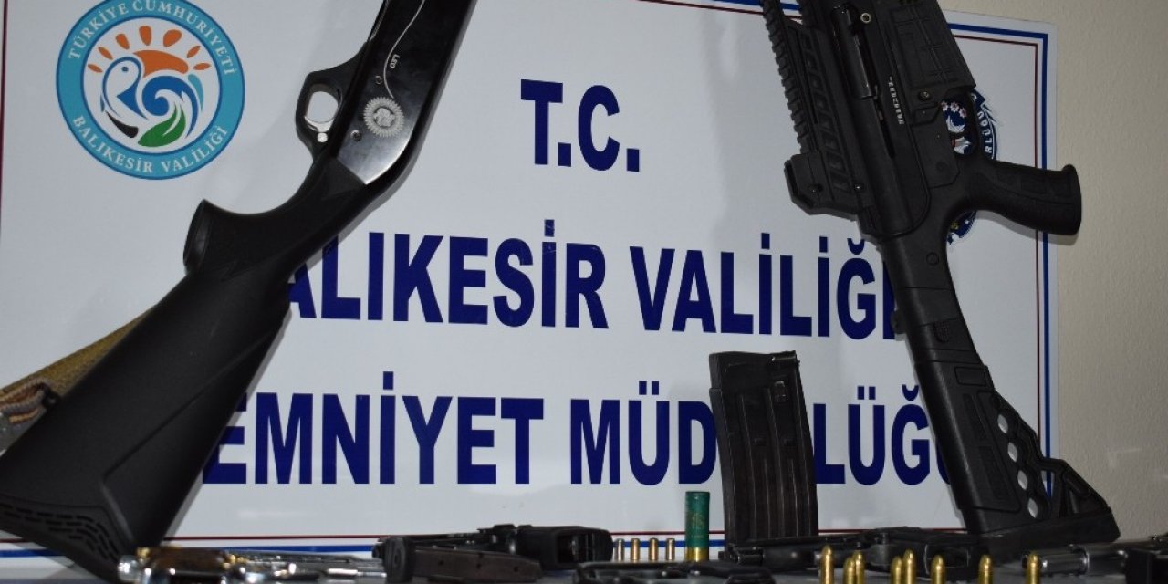 Yılın İlk Saatlerinde 4 Mahalleye Eş Zamanlı Operasyon