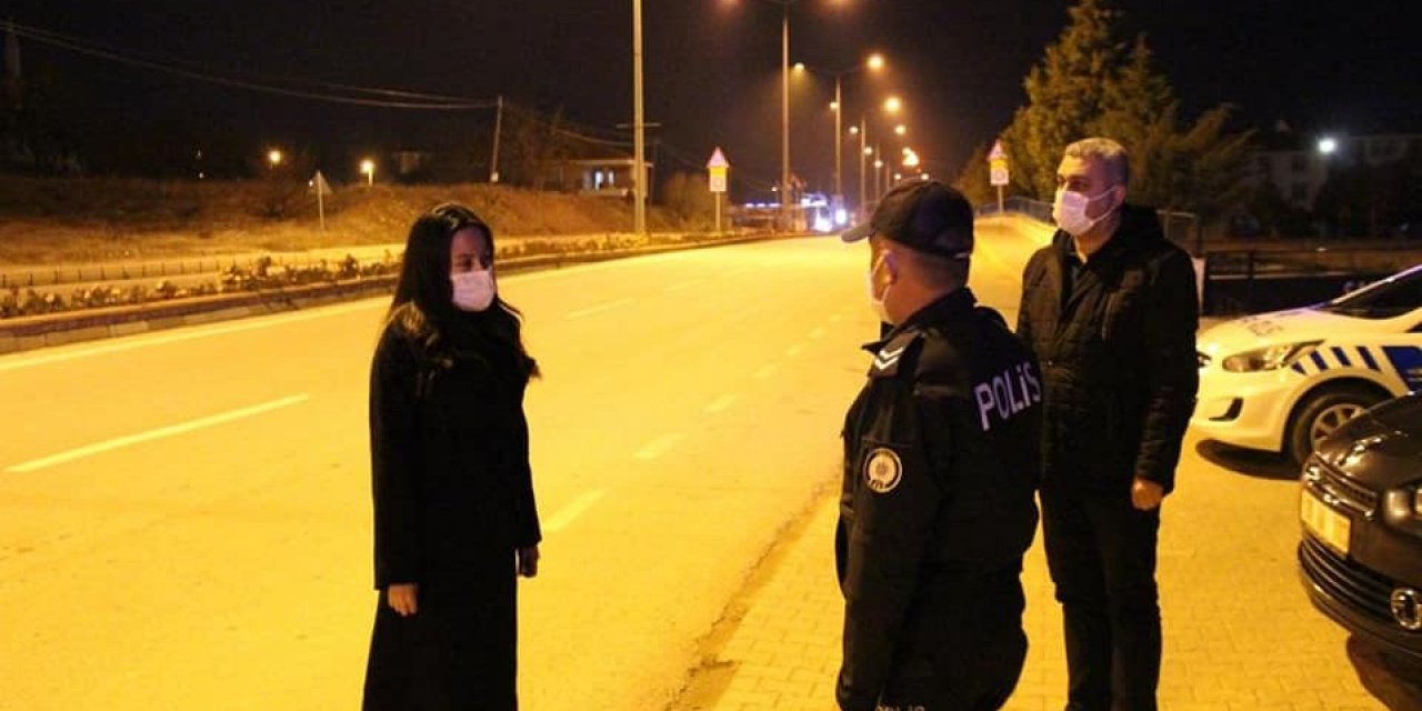 Çal Kaymakamı, Görevi Başındaki Polis Ve Jandarma Ekiplerinin Yeni Yılını Tebrik Etti