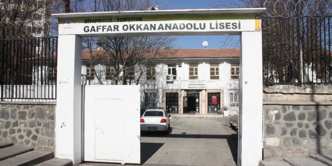 Kısıtlamada Okulun Bilgisayarlarını Çalıp, Delil Bırakmamak İçin Kamera Kayıtlarını Yok Ettiler
