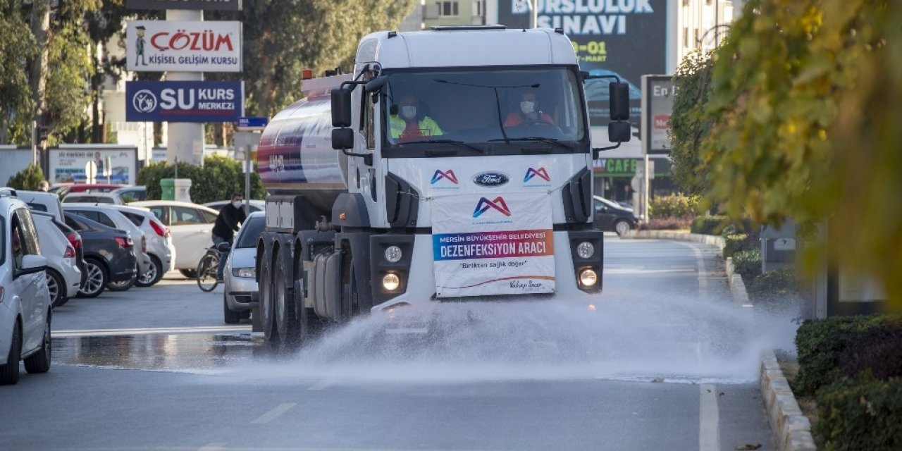 Mersin’de Dezenfeksiyon Çalışmaları 10 Aydır Sürüyor