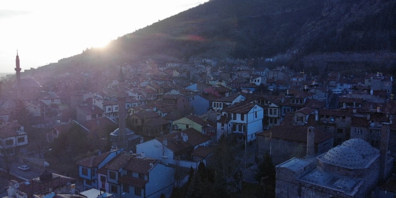 ‘gizemli Şehir’ Afyonkarahisar Hiç Bu Kadar Sessiz Olmadı