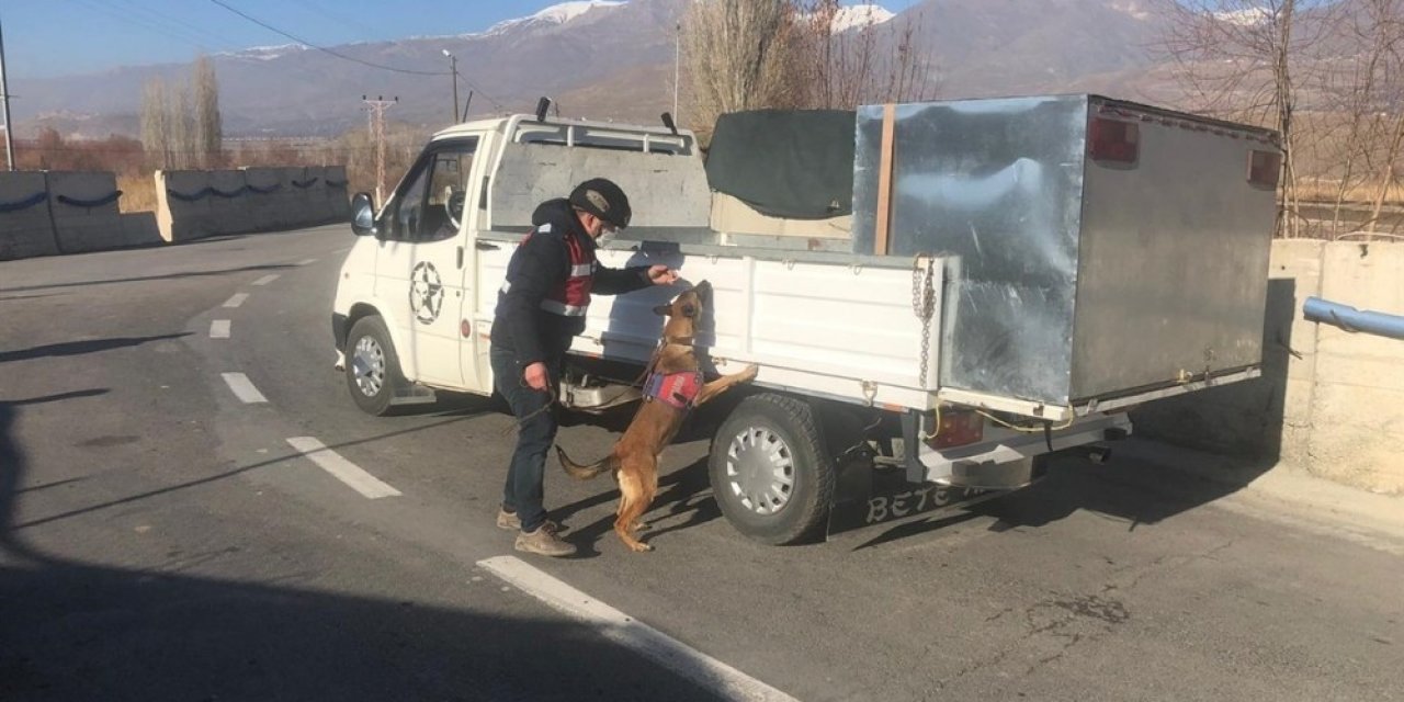 Erzincan’da “türkiye Güven Ve Huzur Uygulaması”
