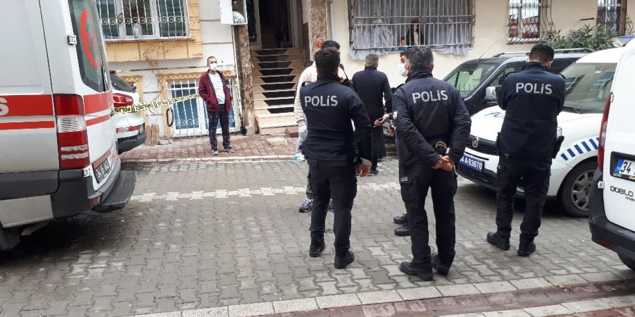 Esenyurt’ta Sokak Ortasında Kadın Cesedi Bulundu..!
