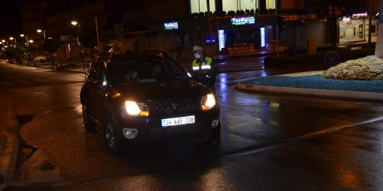 Didim’de Yeni Yıla Evlerde Girildi