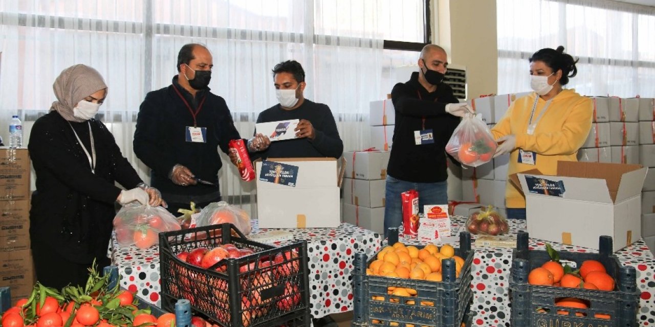 Yeni Yıl Paketleri İhtiyaç Sahibi Vatandaşlara Ulaştırıldı