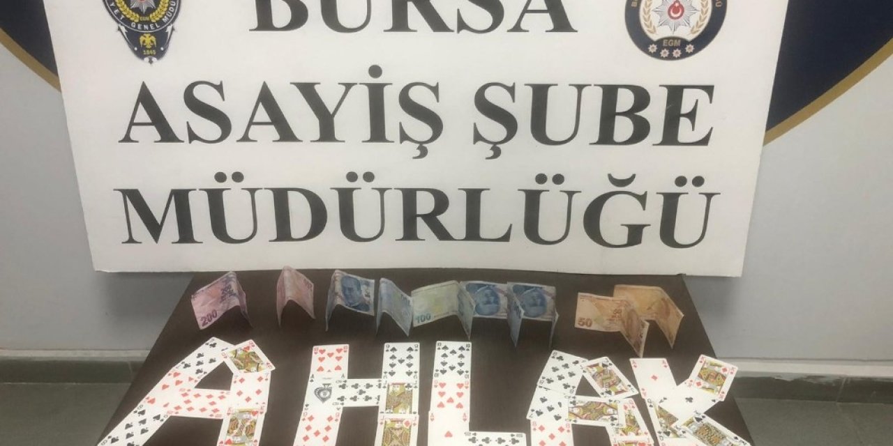 Bursa’da Yeni Yıla Kumar Oynayarak Girenlere Polis Baskını