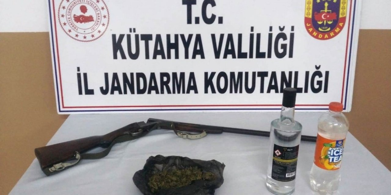 Köyde Uyuşturucu Ele Geçirildi