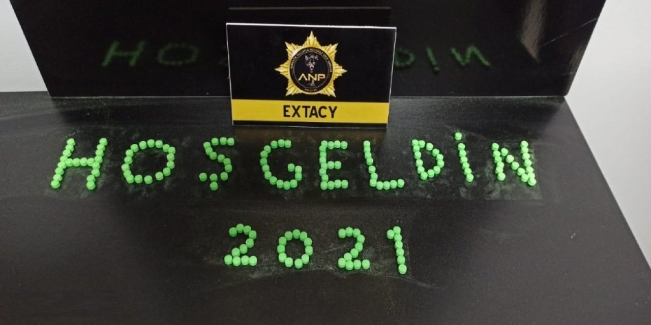 Şüpheli Araçtan Uyuşturucu Hap Çıktı