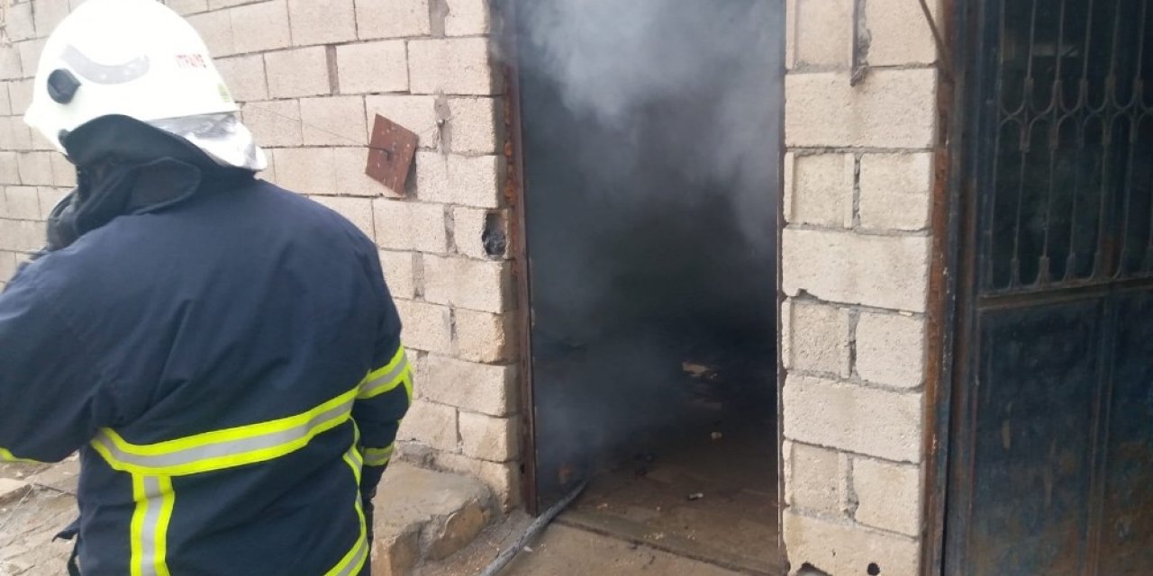 Odunlukta Yangın Çıktı
