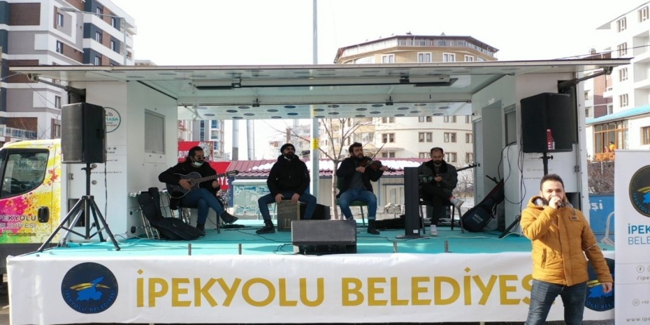 İpekyolu Belediyesinden Moral Konseri