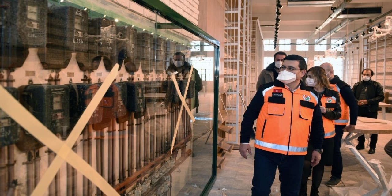 Cemil Meriç Kütüphanesi 100 Bin Kitapla Açılacak