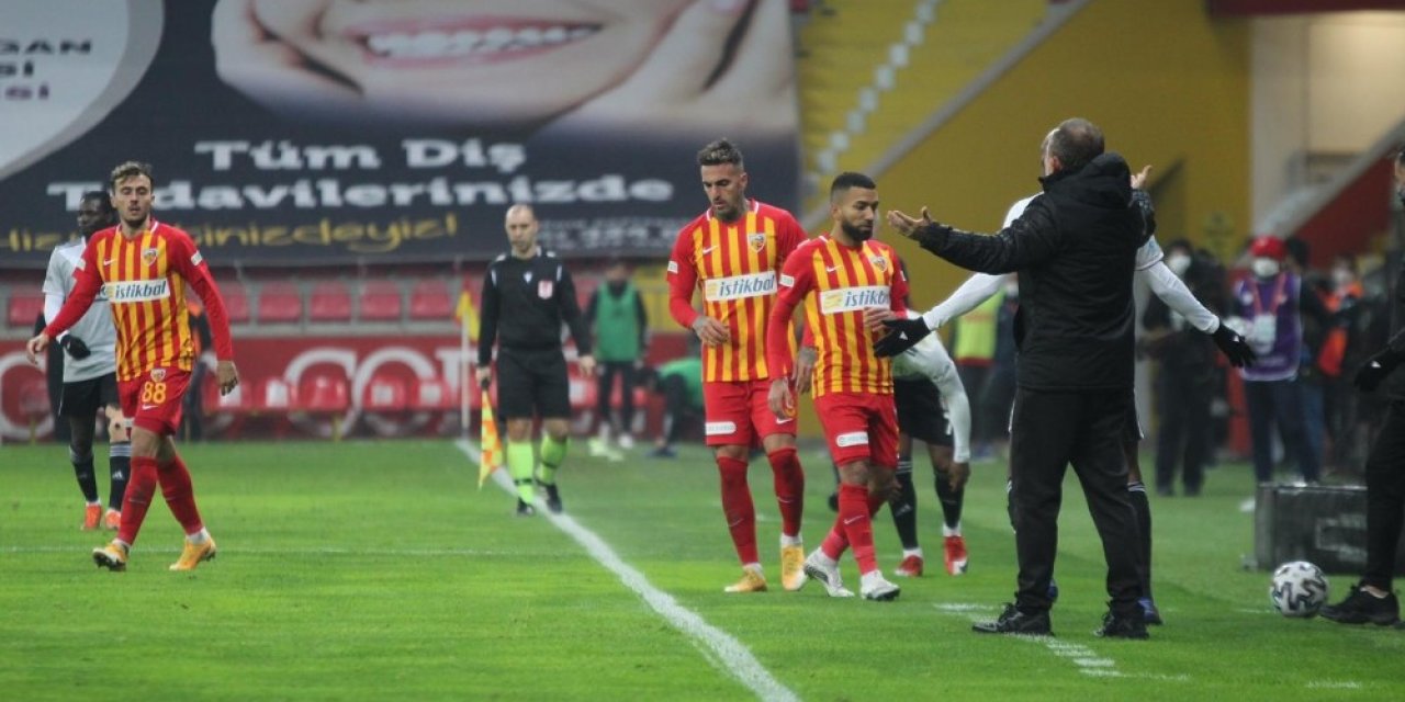 Süper Lig: Kayserispor: 0 - Beşiktaş: 2 (maç Sonucu)