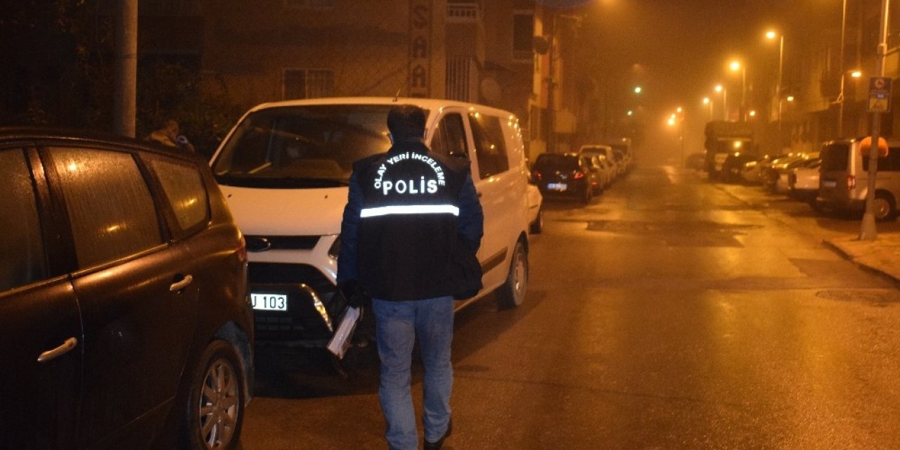 Kadınların Tartışması Bıçaklı Kavgaya Döndü: 1 Yaralı