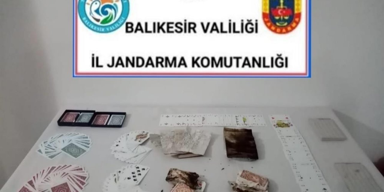 Ayvalık Ve Havran’da Jandarmadan 28 Kişiye Kumar Operasyonu