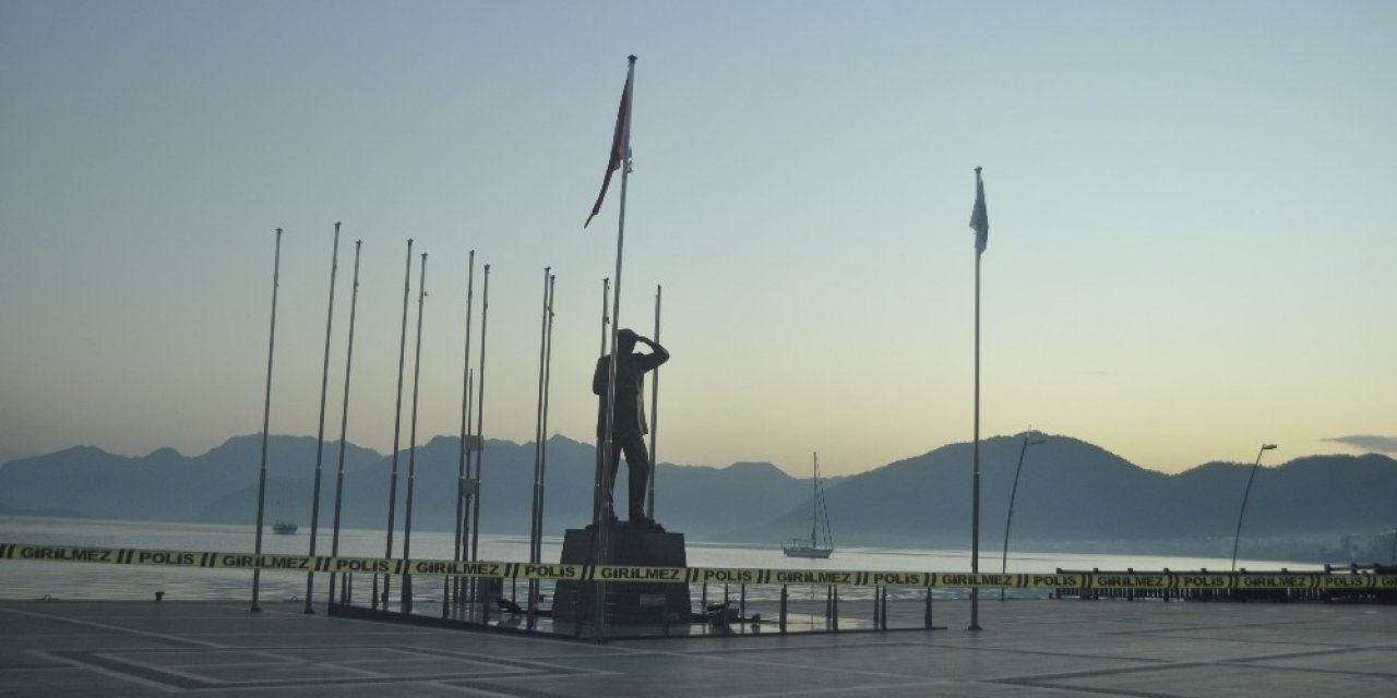 4 Günlük Kısıtlama Marmaris’te Sakin Geçti