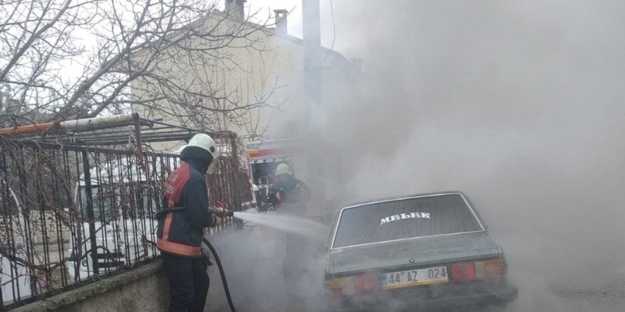 Elazığ’da Araç Yangını