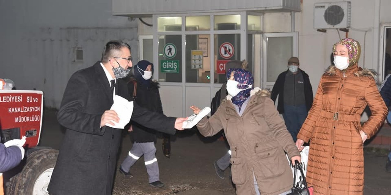 Başkan Öz’den Sıcak Çorba İkramı