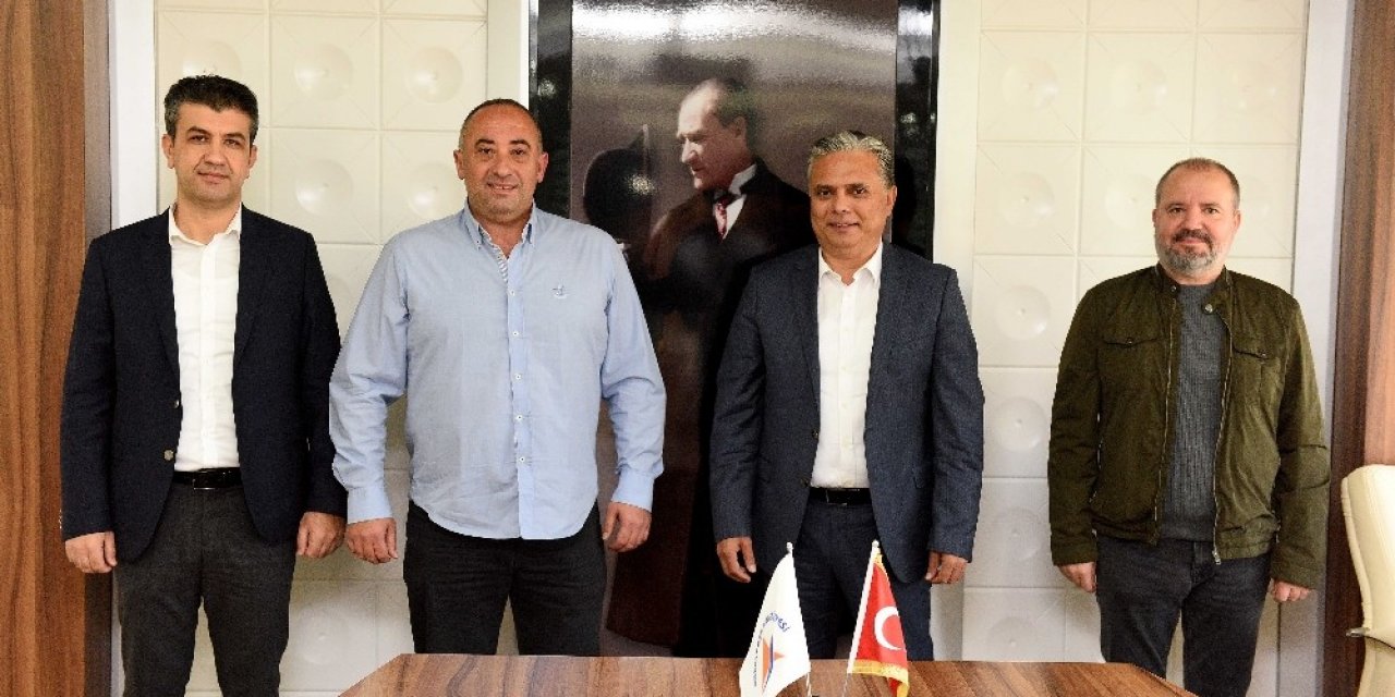 Muratpaşa Belediyespor Kadın Hentbol Takımı Kadir Ayar’a Emanet