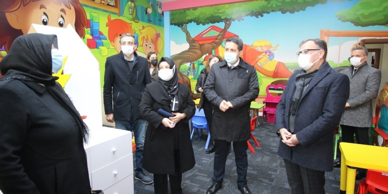 Mehmet Özer’in İsmi Kütüphanede Yaşayacak