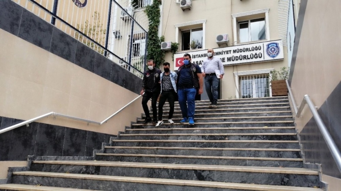 Babasını silahla vurarak öldüren 19 yaşındaki zanlı tutuklanarak cezaevine gönderildi.