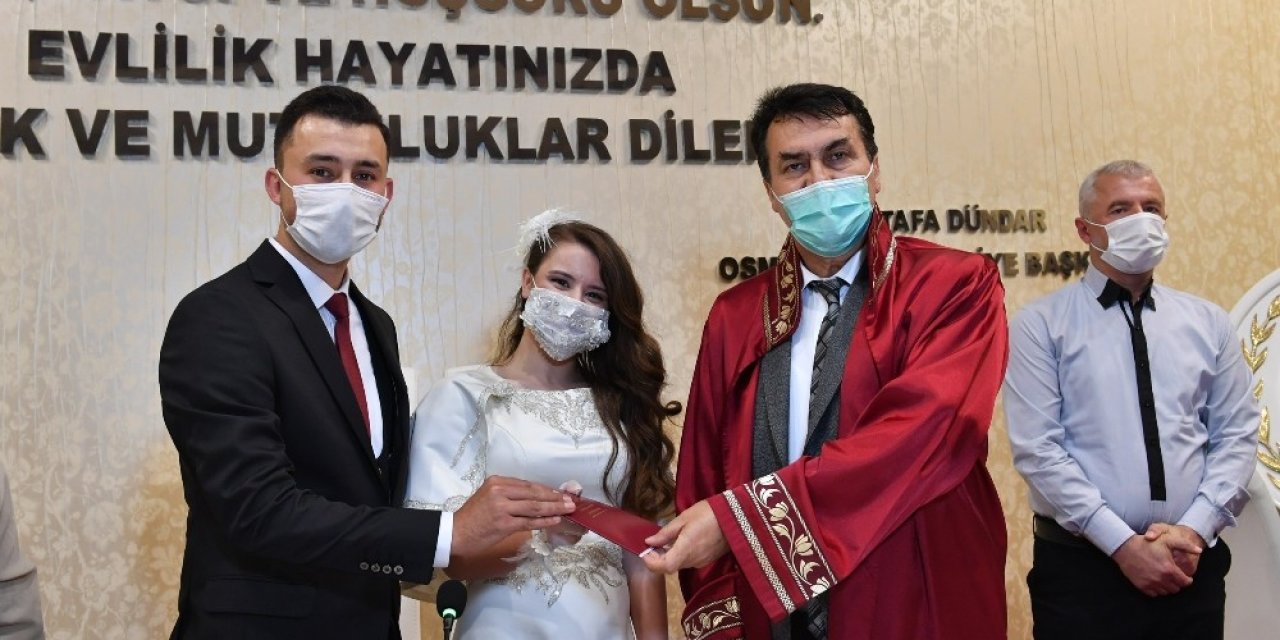 Osmangazi’de 6 Bin 52 Çift Mutluluğa ‘evet’ Dedi