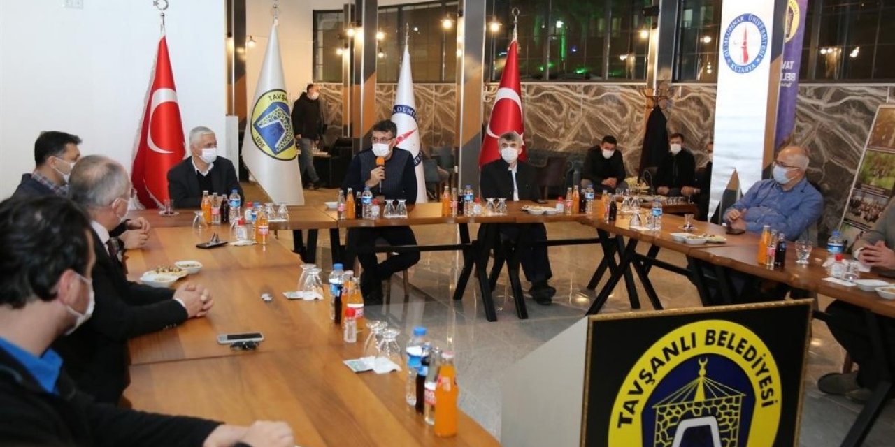 Vali Çelik: “türkiye Genç Nüfus Oranıyla Dünyanın Önde Gelen Ülkelerinden Biri”