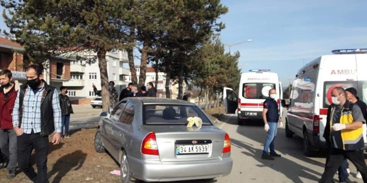 Hastaneye Giden Aile Kaza Yaptı: 1 Ölü, 2 Yaralı