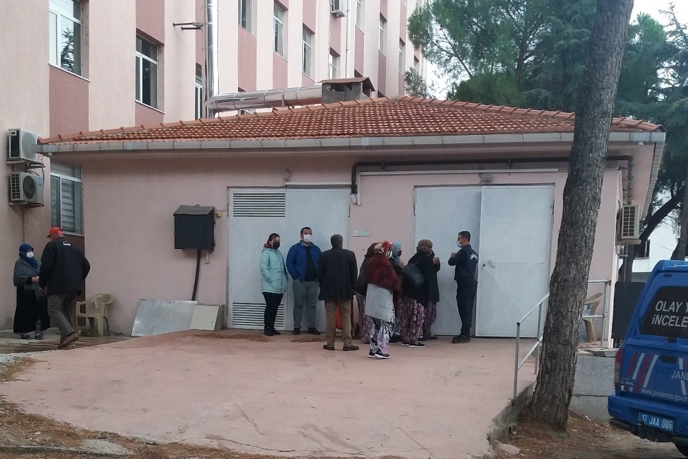 Domuz avına giden köy muhtarı, kazayla arkadaşını vurarak öldürdü.