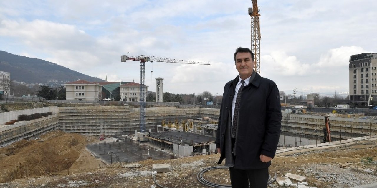 Yerin Altından Yükselen Dev Eser