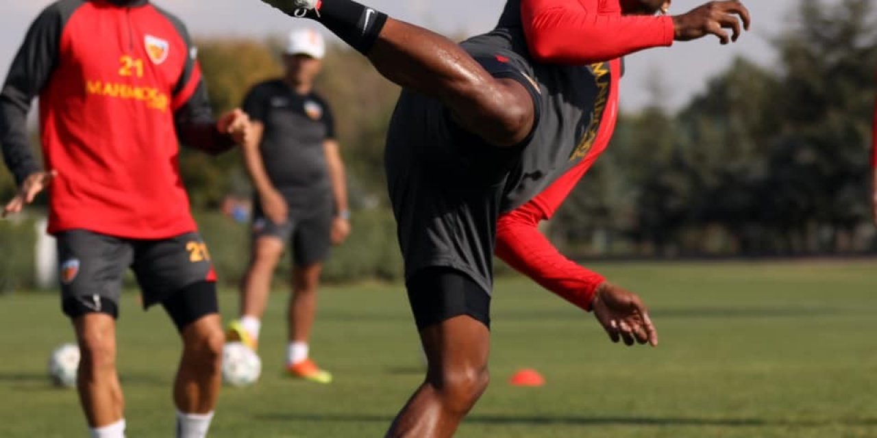Kayserispor’da Fernandes Kadroda