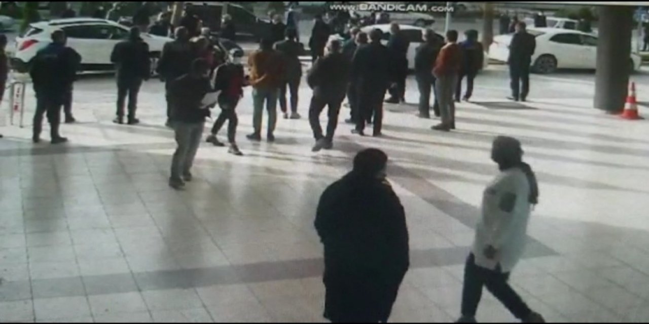 Sokak Ortasında Sopalı Aile Kavgası: 5 Yaralı