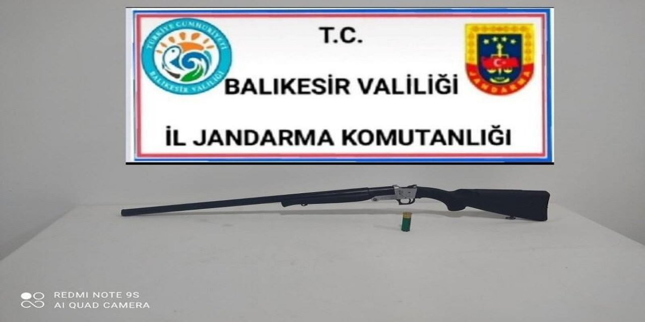 Balıkesir’de Jandarma 19 Aranan Şahsı Yakaladı