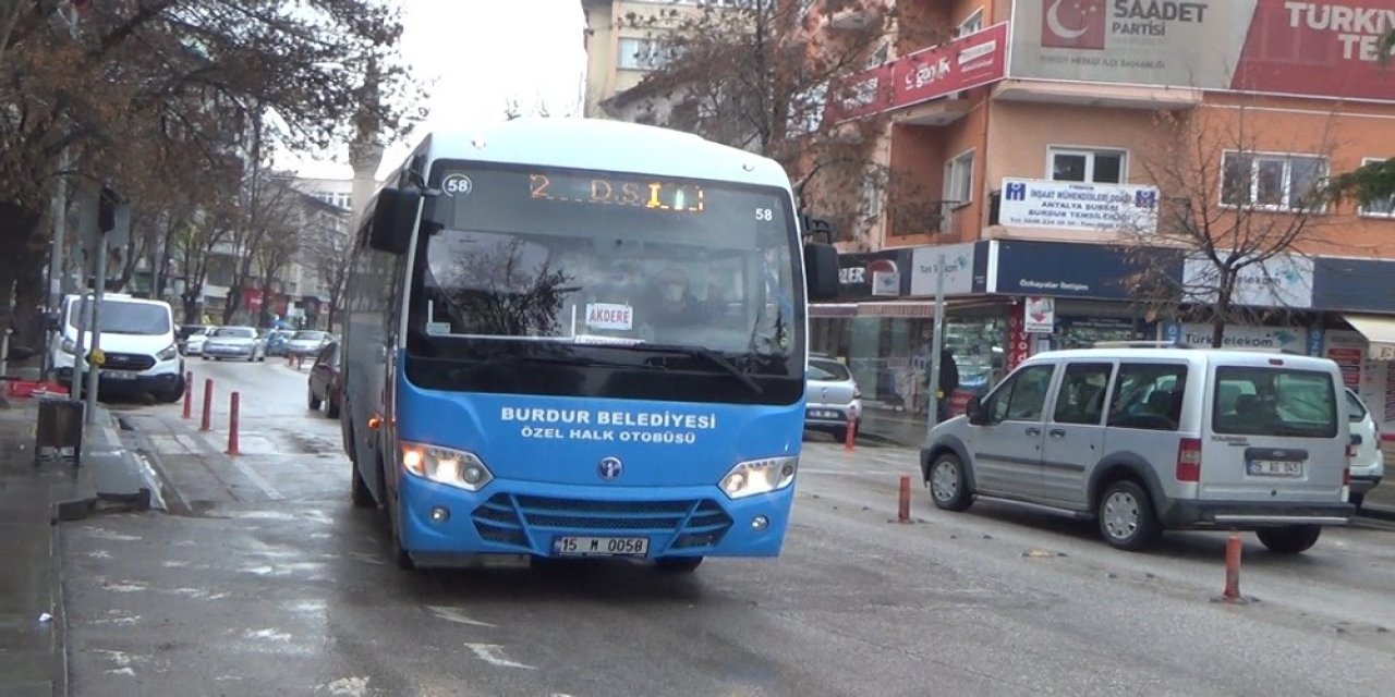 Öğrenci Kenti Burdur’da Halk Otobüsleri Kepenk İndiriyor