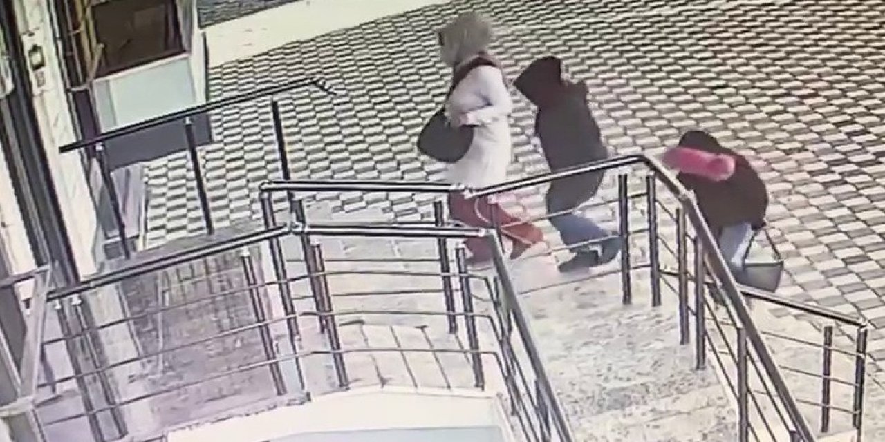 Evden 40 Bin Tl’lik Altın Çalındı