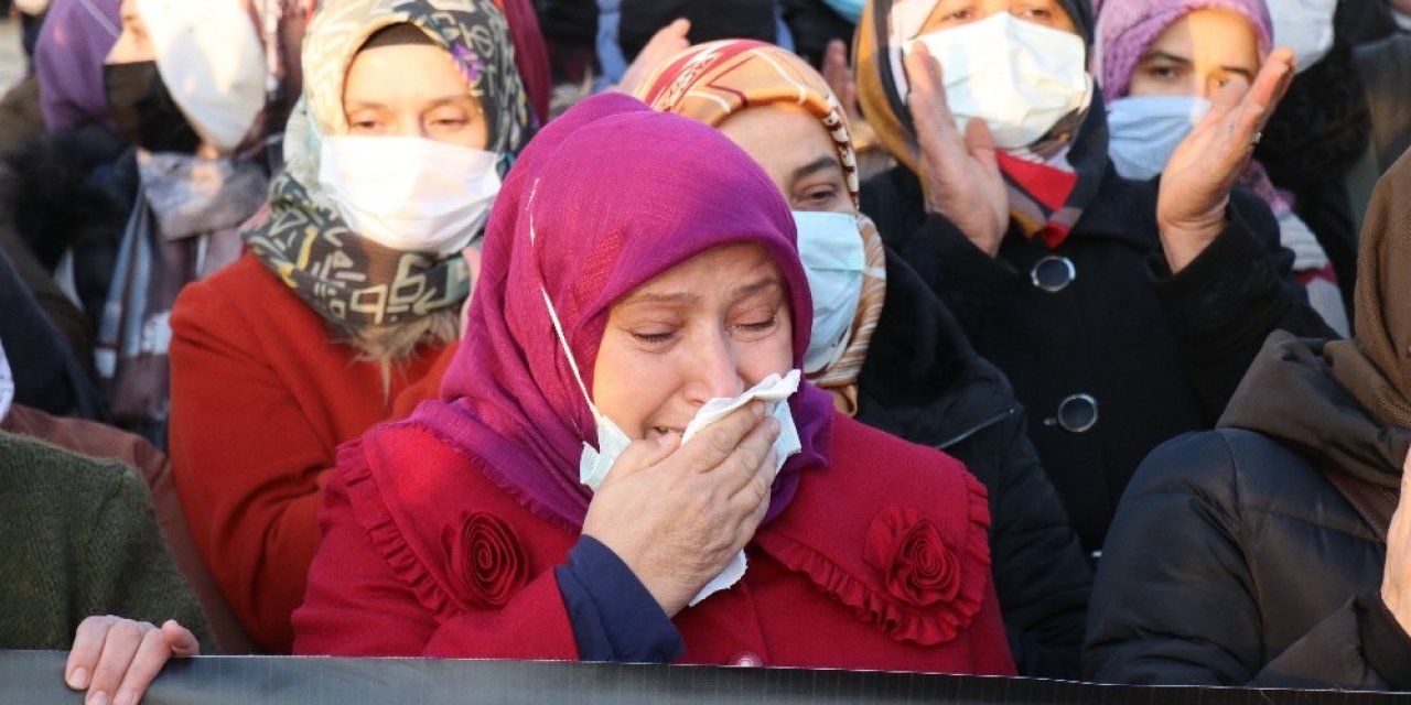 Davaya Hem Müştekilerin Avukatı Hem De Ölen Kişinin Yakını Olarak Katıldı