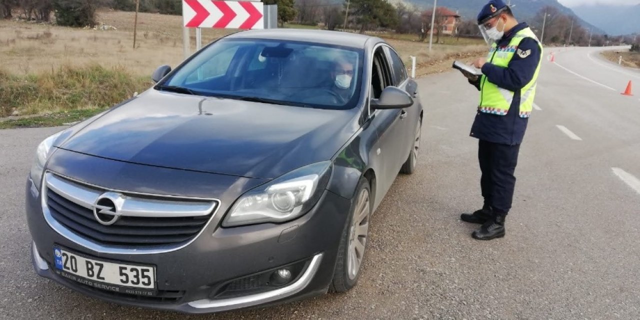 Burdur’da Jandarmadan Trafik Denetimi