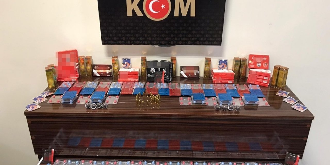 Düzce’de Yüzlerce Kaçak Cinsel İçerikli Hap Ele Geçirildi