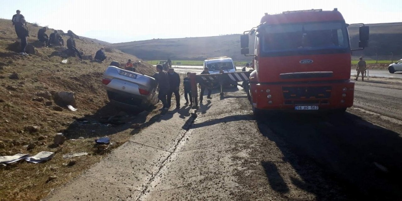 Siirt’te Trafik Kazası: 2 Yaralı