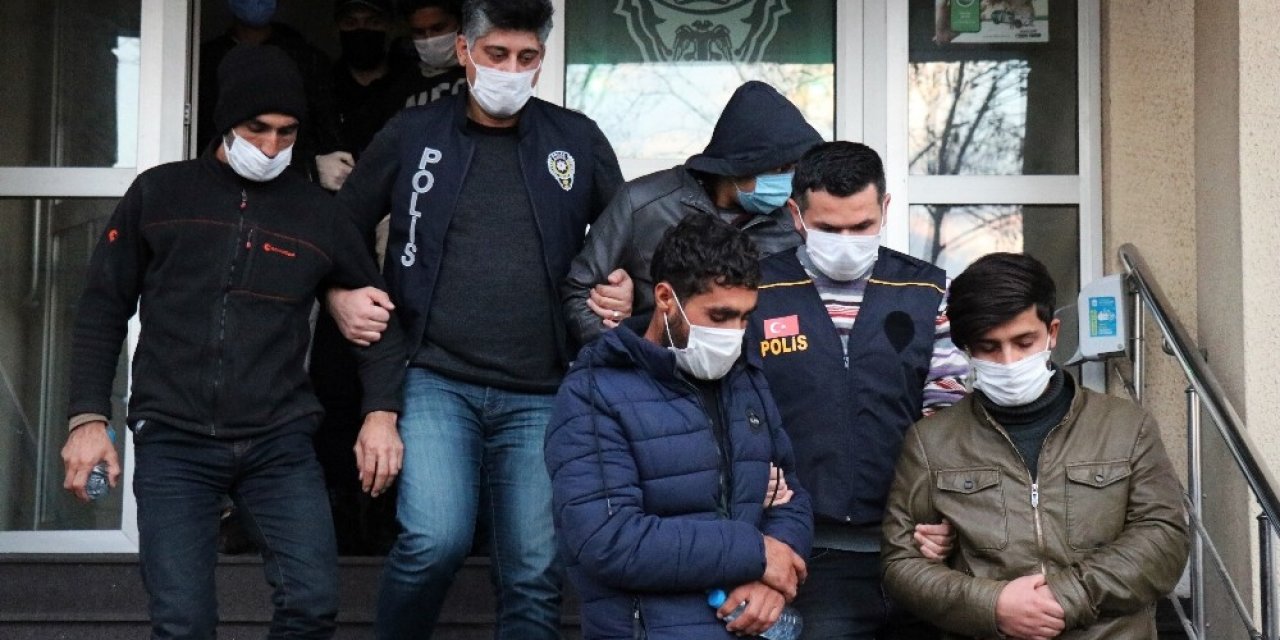 Sakarya’da Polis Ekiplerince Yakalanan Bin 587 Kişi Tutuklandı