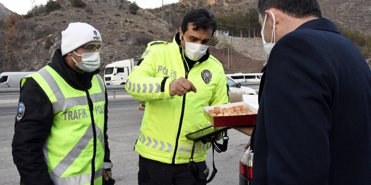 Ak Parti’den Polis Teşkilatına Destek Ziyareti