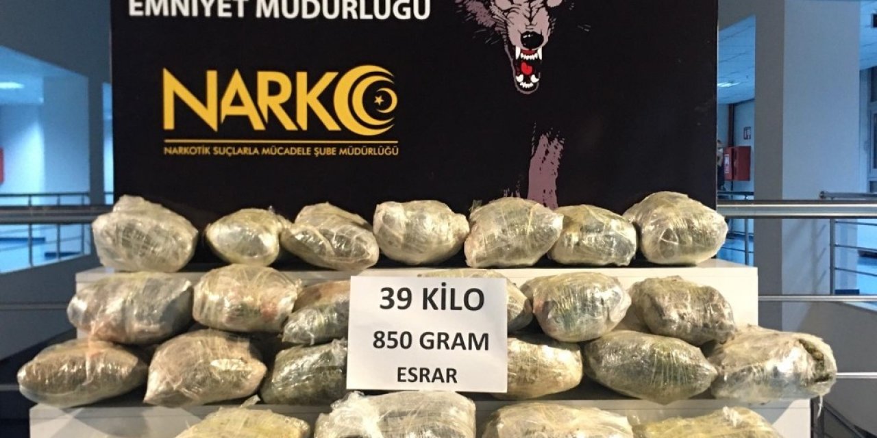 "şırdan" Bidonlarından Uyuşturucu Çıktı