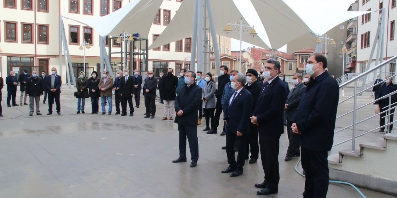 Dudu Kadın Çarşısı’nın İlk Tapuları Verildi